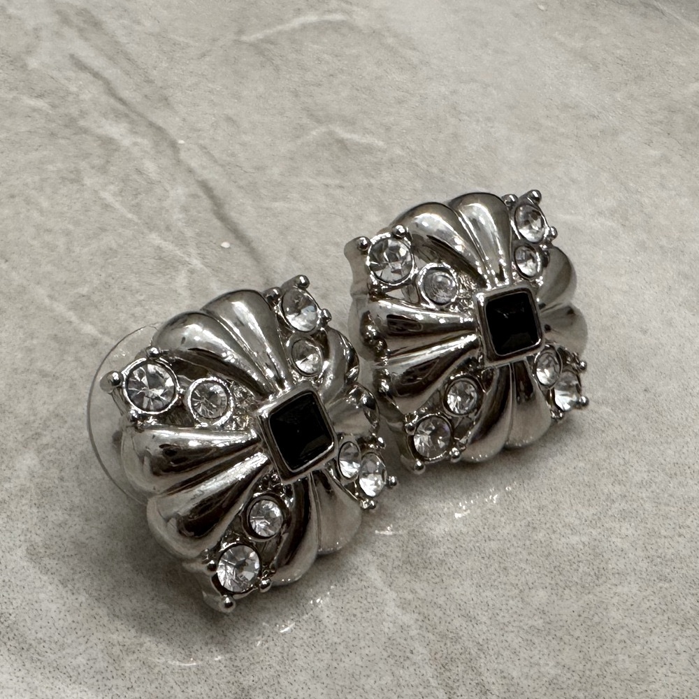 🔥TRENDING 📍Vintage silver Earrings 💡🔥